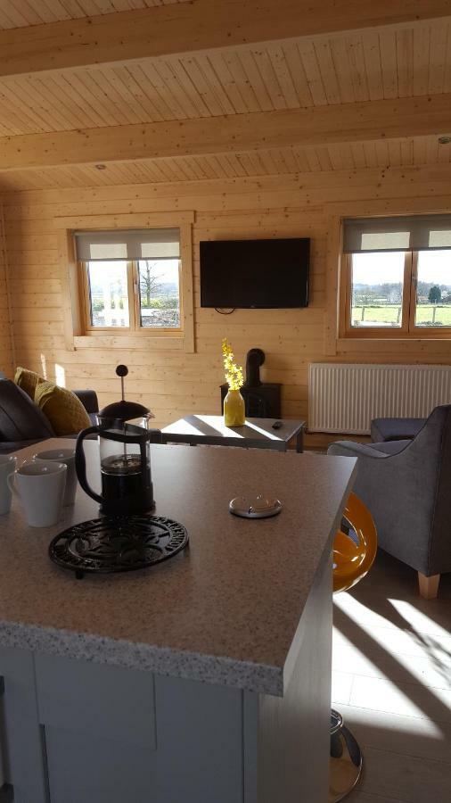 Villa Ruth'S Retreat Country Retreat With Private Hot Tub Shrewsbury Exterior foto