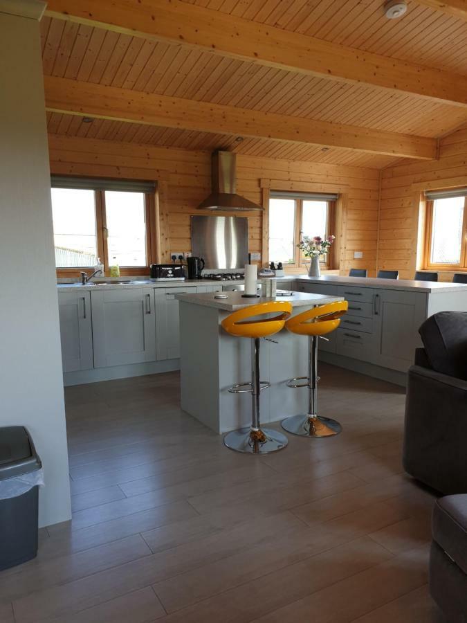 Villa Ruth'S Retreat Country Retreat With Private Hot Tub Shrewsbury Exterior foto