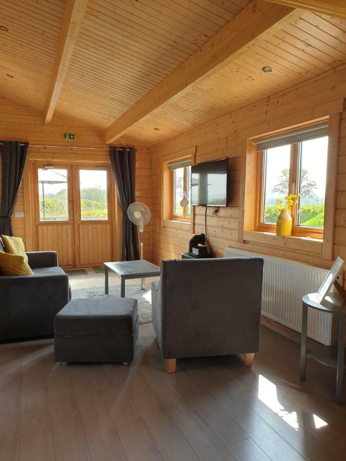 Villa Ruth'S Retreat Country Retreat With Private Hot Tub Shrewsbury Exterior foto